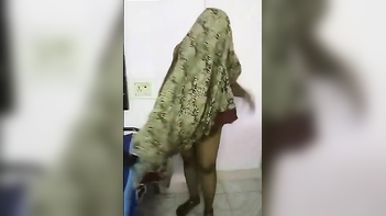 Desi Bhabhi Sucks Dick Like a Pro, Making Her Devar Cum Hard