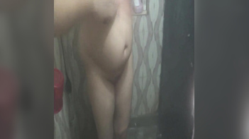 Bhabi with Juicy Melons Taking a Nude Bath, Sizzling Wet Pussy Action