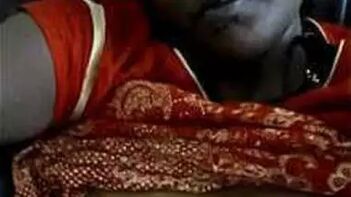 Indian Wife Shows Off Her Juicy Curves and Pussy in XXX Action