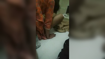 Desi Couple Sucking Dick Like Pros, Wild Sex Session Caught on Camera