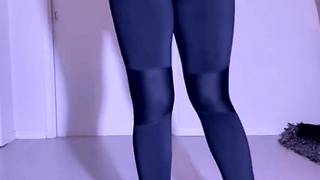 Babe With A Mind-Blowing Ass Masturbates Wildly On Camera XXX 2021