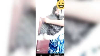 Flaunting Tits and Spreading Ass - Naughty Indian Aunty's Raunchy Home Show