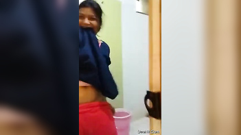 Indian Chick Loses Control, Pisses Everywhere, Completely Soaks the Floor in XXX Clip.