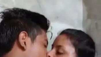 Indian Whore Gets Pussy Pounded While Boy Kisses Her Lips Passionately.
