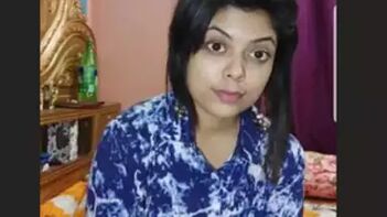 Desi Cute College Girl Live Cam Action - Her Get Naughty and Wild!