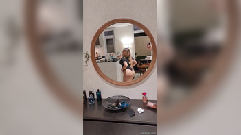 Desi Chick's Crazy Curves and Pussy Will Make You Cum Hard.