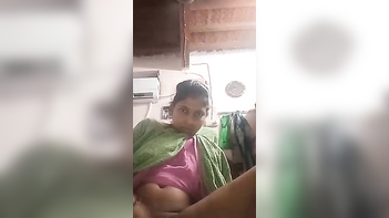 Damn Hot Desi Village Bhabi Fingering Like a Freaking Pro