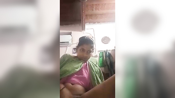 Damn Hot Desi Village Bhabi Fingering Like a Freaking Pro