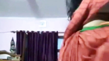 Indian Whore Flashes Pussy and Gives Mind-Blowing Sex Joy to XXX Fans.