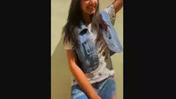 Sexy Telugu Babe Gets Pussy Fingered Hard by Horny Indian Tiktoker.