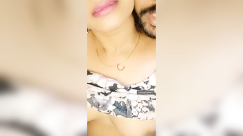 Desi Bhabhi's Wild Cam Show Leaking Cum Everywhere
