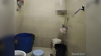 This Filthy Desi MILF Pleasure Herself and Get Soaking Wet.