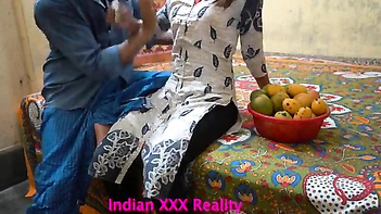 Fiery Indian Mango Girl Ravaged by Horny Buyer in Explicit Hindi Action