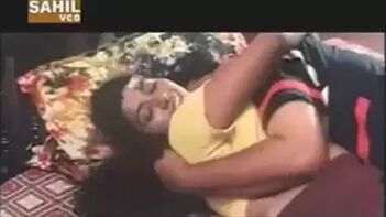 Fiery Tamil Babe Gets Pounded Hard on Bed, Moaning and Screaming in Ecstasy