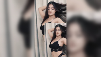 Imran Kaur's Insta Hot Cuts - Her Sizzling, Sensual Moves and Steamy Clips!