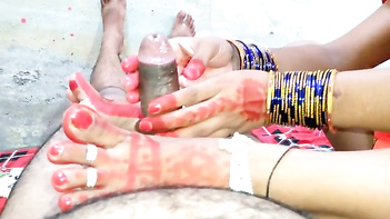 Indian Babe in Saree Gets Pounded Hard in Wild Suhag Rat Sex Video