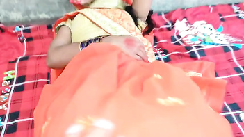 Indian Babe in Saree Gets Pounded Hard in Wild Suhag Rat Sex Video