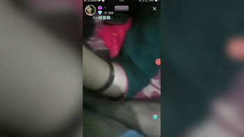 Desi Bitch Flashing Her Tits and Pussy Live, Making Cocks Throbbing Hard!