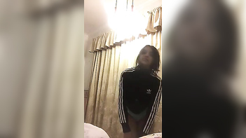 Indian Teen's XXX Striptease Show in Bedroom Will Leave You Begging for More.