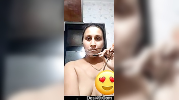 Indian Aunty Flaunting Her XXX Berries on a Steamy Video Call.