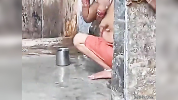 Indian Chick's Unaware Nude Show Caught by Neighbor's Rapid Camera Spins.