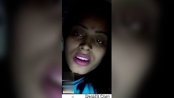 Nasty Indian Aunty Flaunts Her Body and Cums Hard While Masturbating on Camera