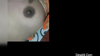 Desi Babe's Tits Bouncing Wildly in Close-Up XXX Action - Must-See Video!