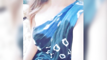 Desi Bhabi Flashing Her Tits Live, Making My Cock Throbbing Hard