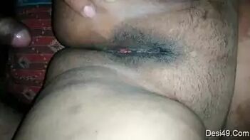 This Fucking Amateur Stud Finger Fuck a Hairy Indian Pussy Up Close