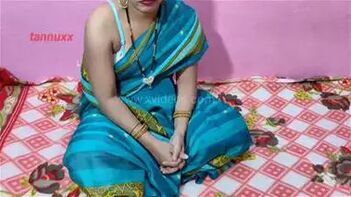 Horny Hyderabadi Bhabhi in Hardcore Desi Chudai Action - Rough and Wild!