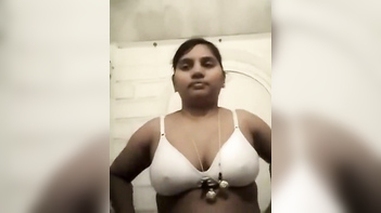 Big-Titted Desi Bhabi Flaunts Her Massive Jugs and Gets Pounded Hard