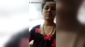 Horny Indian Aunty Vidiya Exposing Her Big Tits and Wet Pussy on Camera!