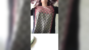 Damn Hot Desi Bhabi Flashing Her Freaking Huge Titties on Selfie Cam