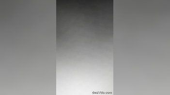 Desi Mature Bhabhi Gives Sloppy Blowjob and Gets Pounded Hard.