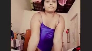 This Nasty Lankan Bhabi Get Pounded Hard and Creamed On!