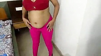 My Boss's Wife Get Her Pussy Pounded in This Raunchy Hidden Cam MMS Porn!