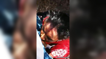 Wild Indian Village Babe Gives Sloppy Outdoor BJ, Gets Messy Facial