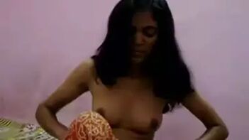Watching This Sexy Tamil Aunty's Live Webcam Show Made Me Cum Hard.