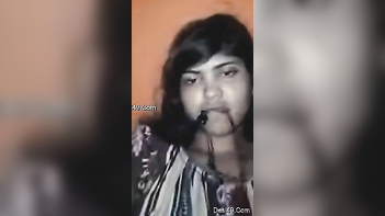 This Desi Slut Gagging and Squirting Like a Fucking Pro!