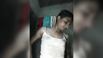 Busty Indian Babe Gets Her Tight Pussy Pounded Hard in Steamy Webcam Show.