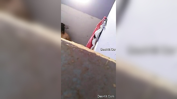 Naughty Desi Babe Begs Lucky Man to Film Her Naked Shower Tease