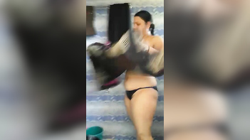 Desi Aunty's Steamy Bath Session - Soapy Tits and Wet Pussy Action!