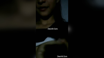 Indian Babe Flash Her Perfect Tits and Dark Nipples, Smiling Seductively