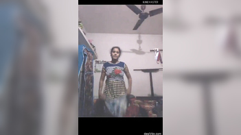 Desi Slut Bounces Her Tight Pussy on a Hard Cock and Moans Loudly.