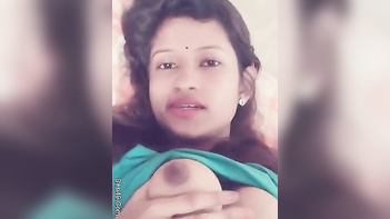 Hot Married Indian Babe Gets Naughty on Camera While Hubby's Away.