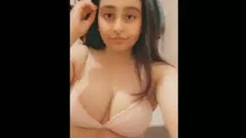 Faiza, Normie Desi UK Girl, Nails It on OnlyFans, Screaming and Cumming Hard