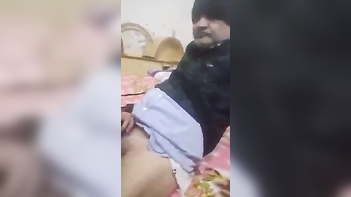 Filthy Mature Aunty Fucking Herself on Camera, Moaning and Cumming Hard.