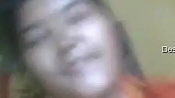Indian Slut Shoves Fingers Deep in Pussy and Flaunts Her Tits.