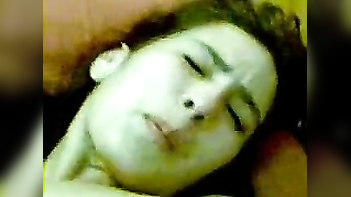 Desi Whore Gets Pounded Hard in Homemade Lahore Fuck Fest.