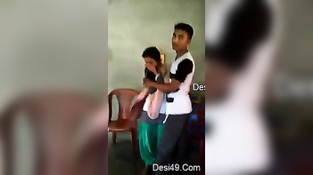 Lucky Guy Makes Desi Girlfriend Scream in Wild XXX Video Action.